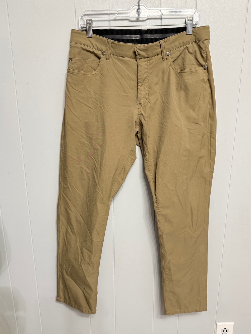Nike Men's Tan Chino Pants